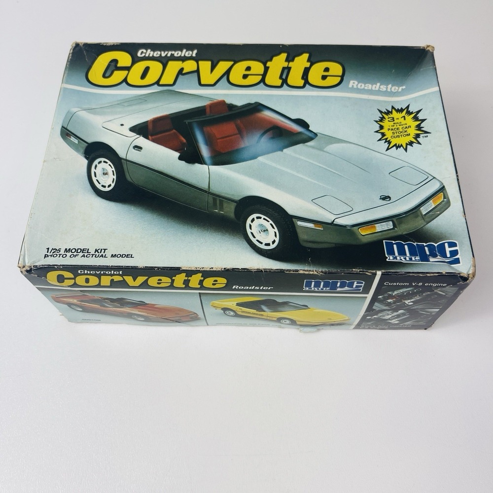 MPC 1:25 scale Chevrolet Corvette Roadster Plastic Model Kit #6213
